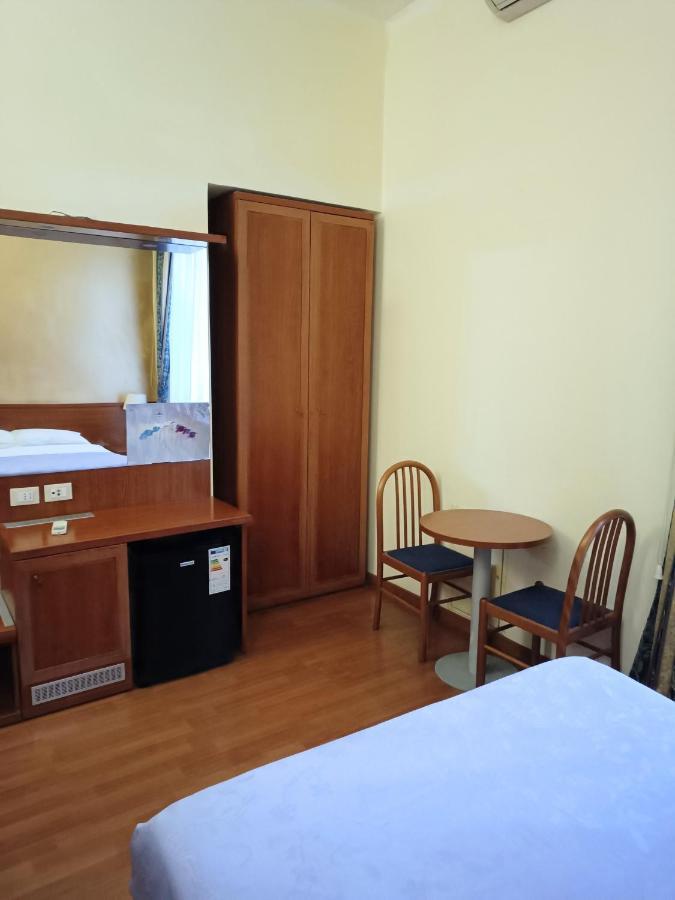 Opera Italian Suite Rome Luaran gambar