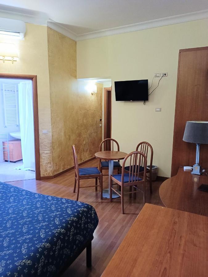 Opera Italian Suite Rome Luaran gambar