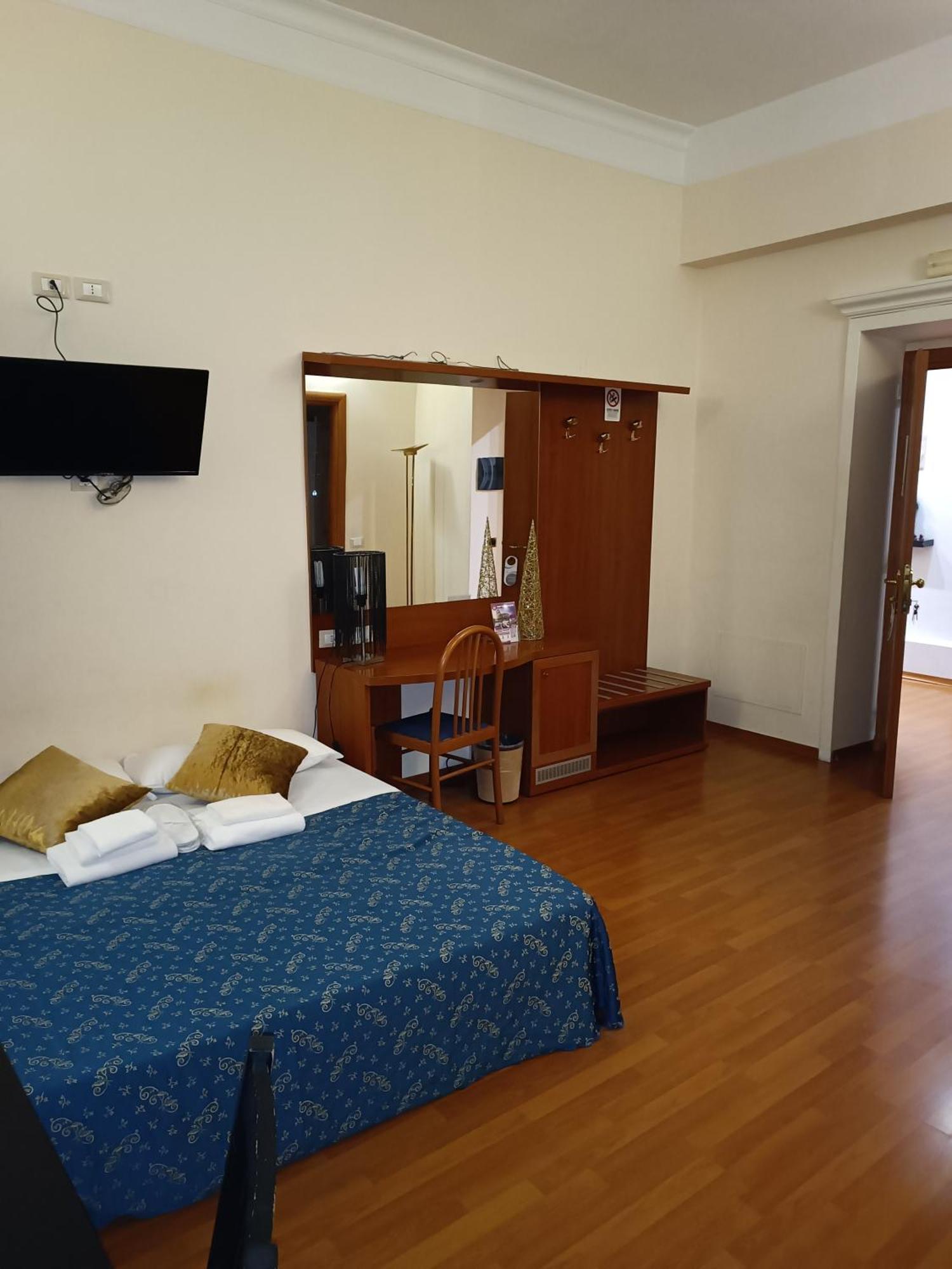Opera Italian Suite Rome Luaran gambar